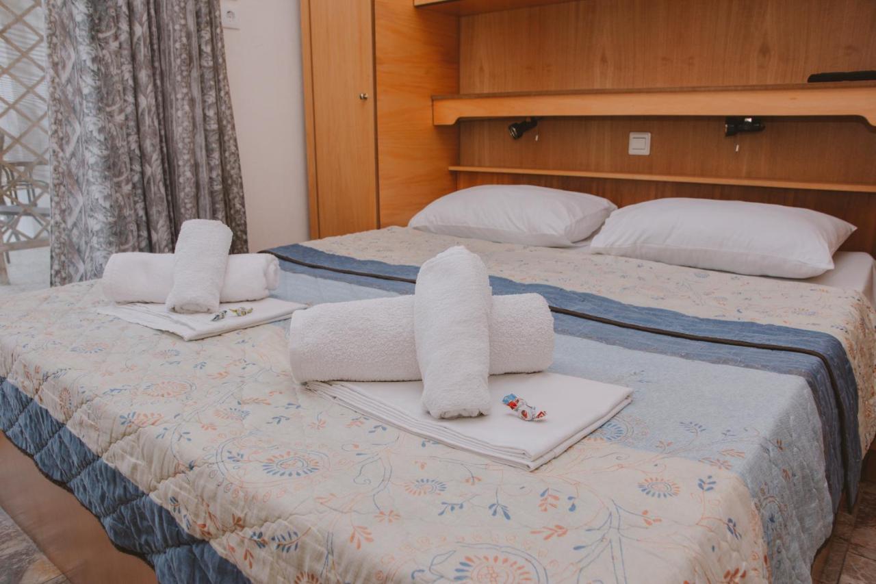 Apartments Tania Paralia Dionysiou Ngoại thất bức ảnh